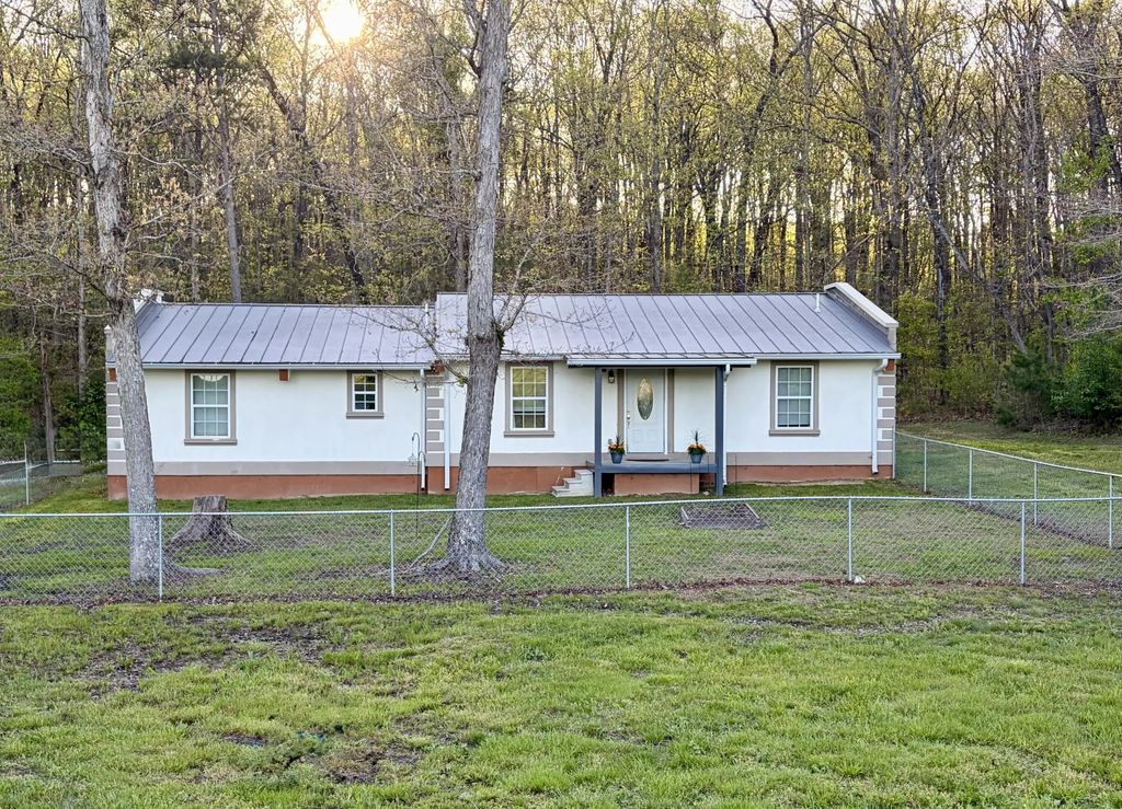 449 W Watts Road, Ringgold