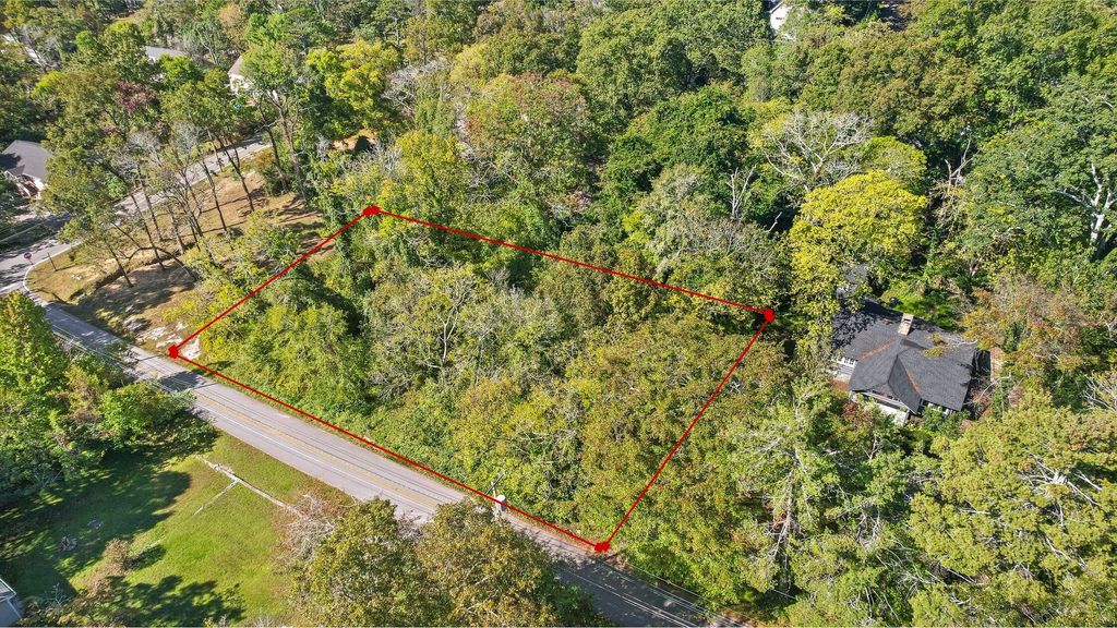 1212 Cinderella Road, Lookout Mountain