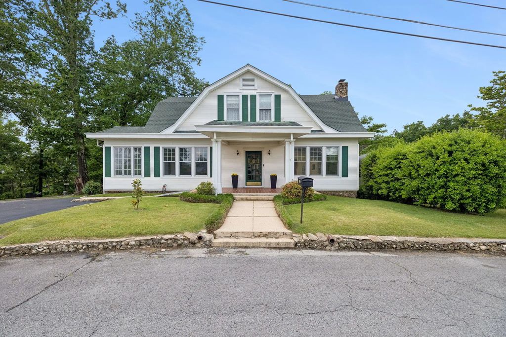 3310 Alta Vista Drive, Chattanooga