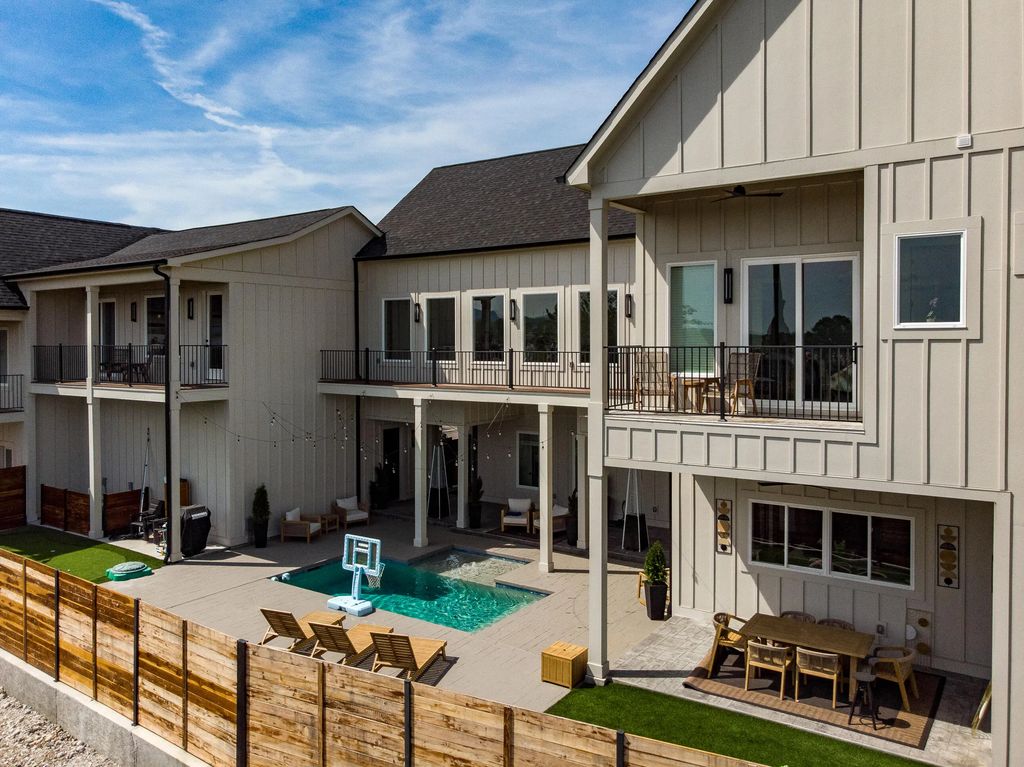 998 Montague Place, Chattanooga