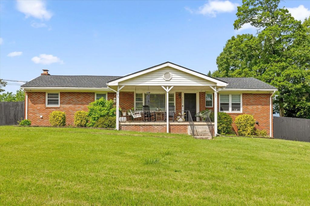 3600 Lake Vista Drive, Chattanooga