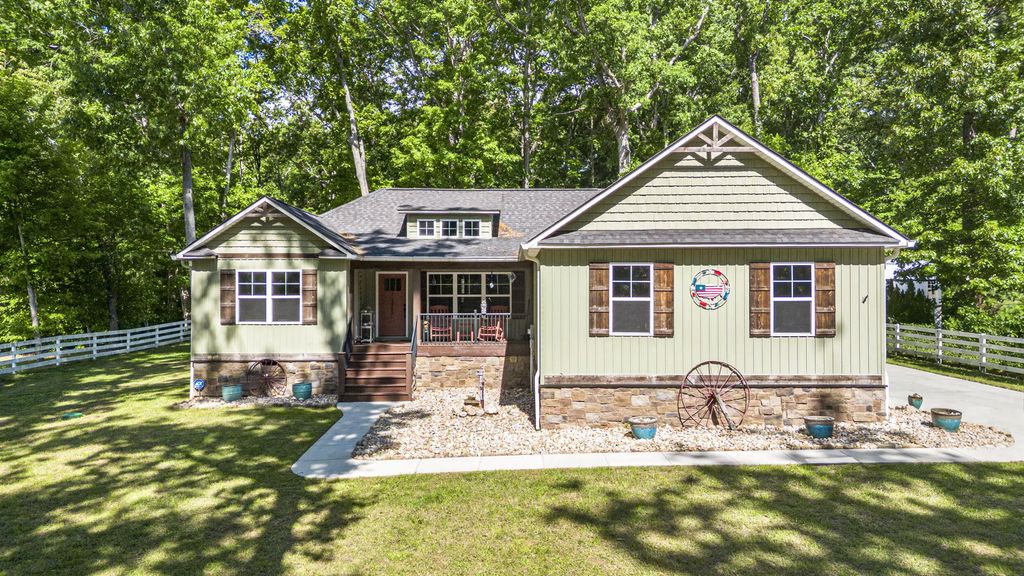 330 Old Tasso Place, Cleveland