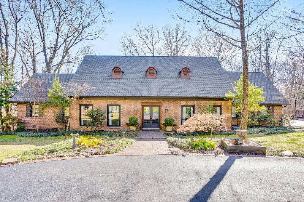1117 Mountain Terrace, Lookout Mountain