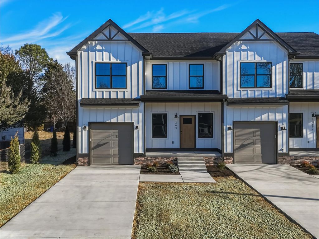 1364 Catherine Circle, Cleveland