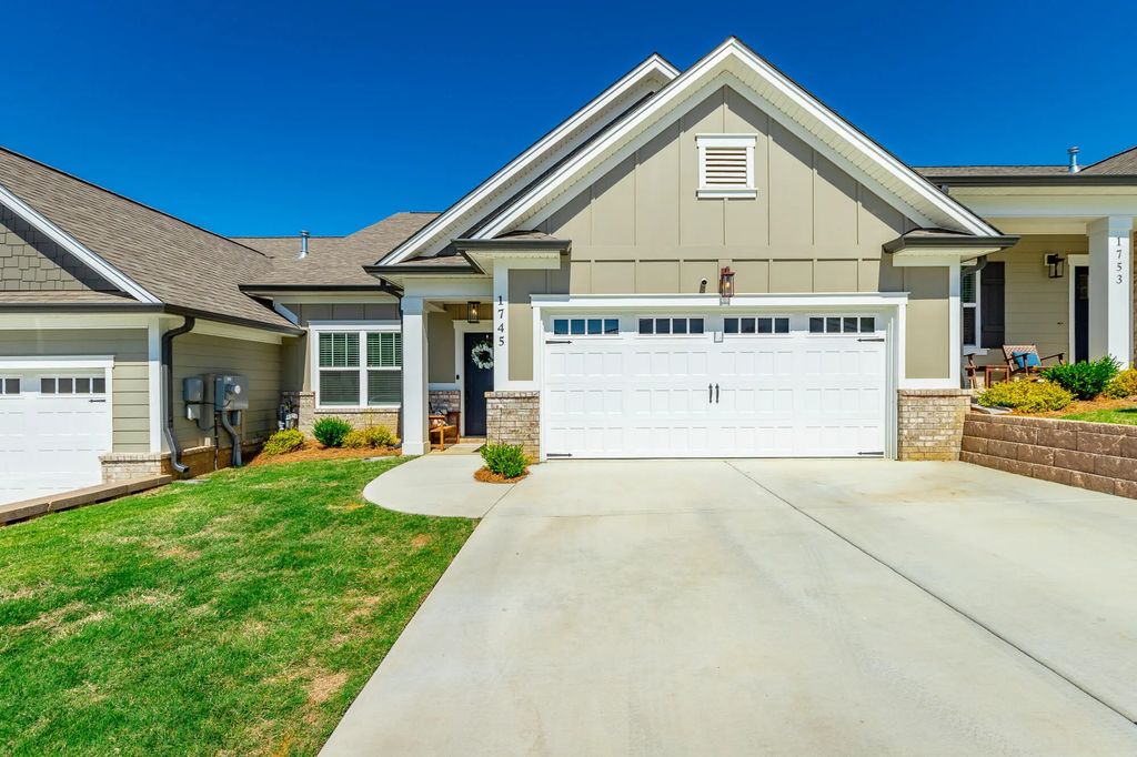 1745 Whisper Winds Lane, Ooltewah
