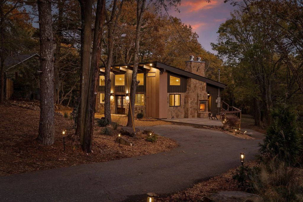 1815 Lula Lake Road, Lookout Mountain