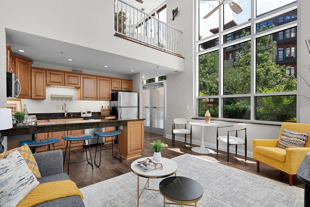 99 Walnut Street, Chattanooga