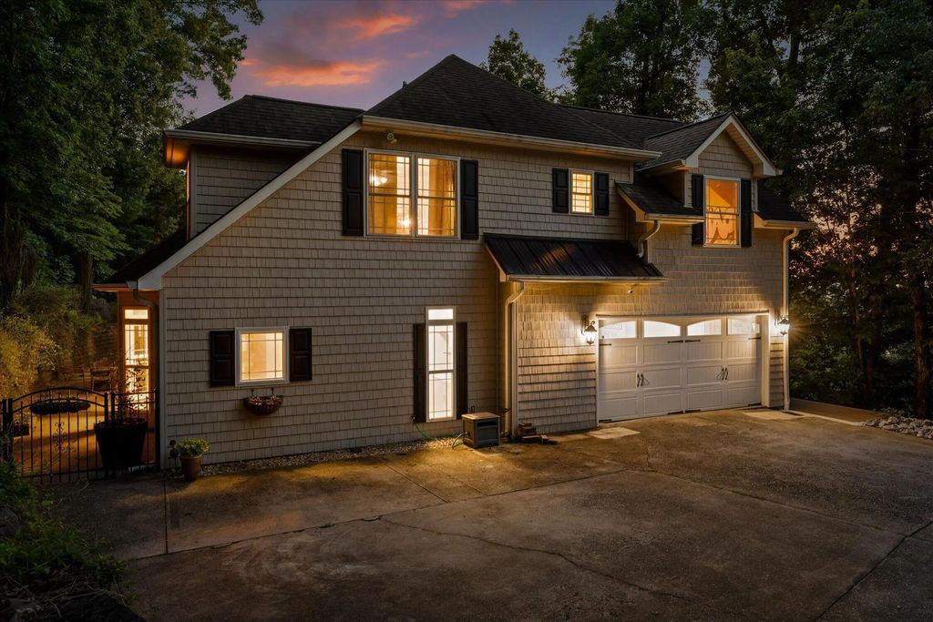 2399 Red Tail Lane, Chattanooga