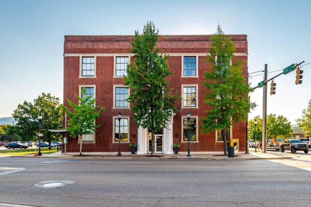 1301 Market Street, Chattanooga