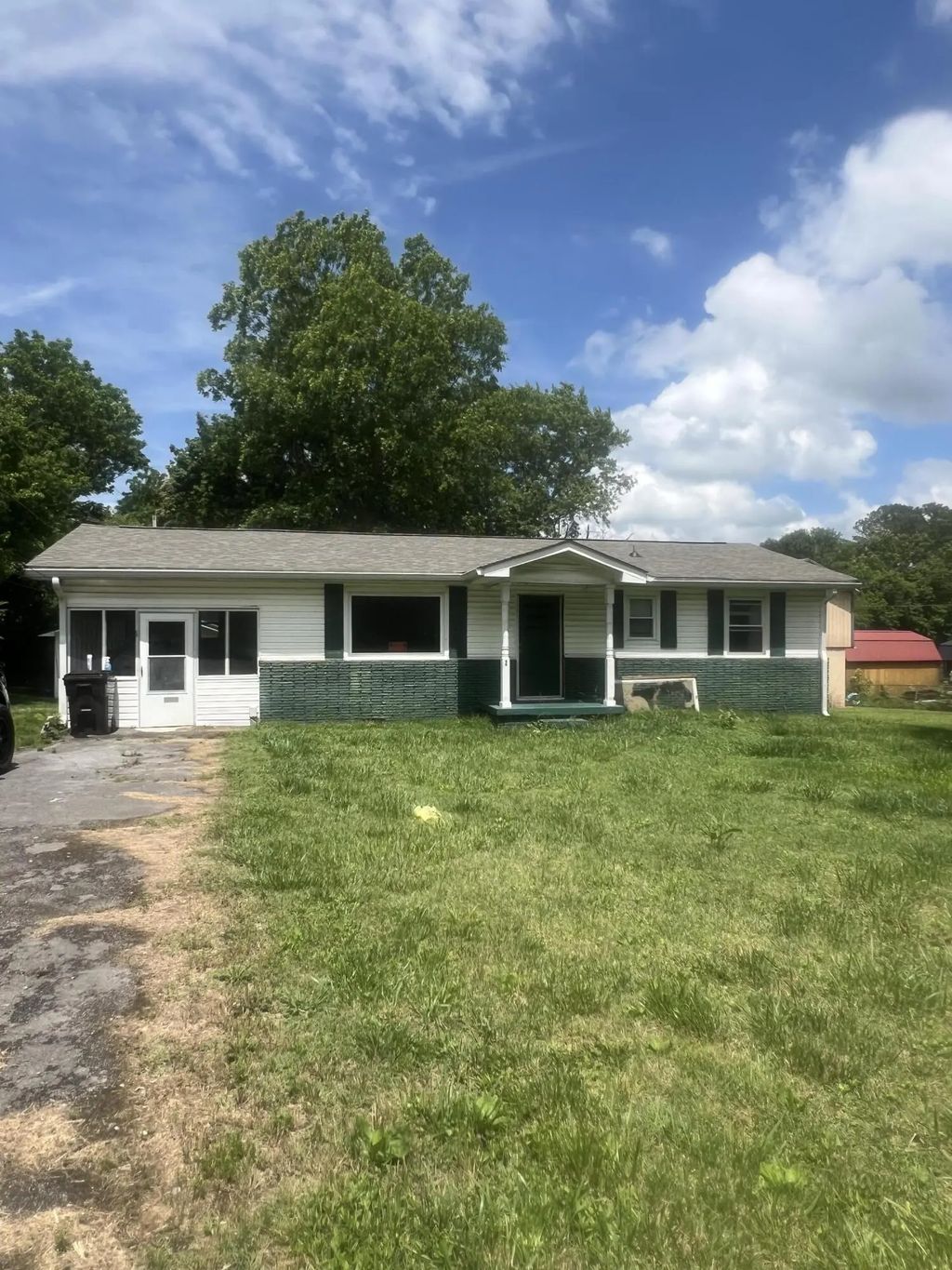 2625 Spring Place Road, Cleveland