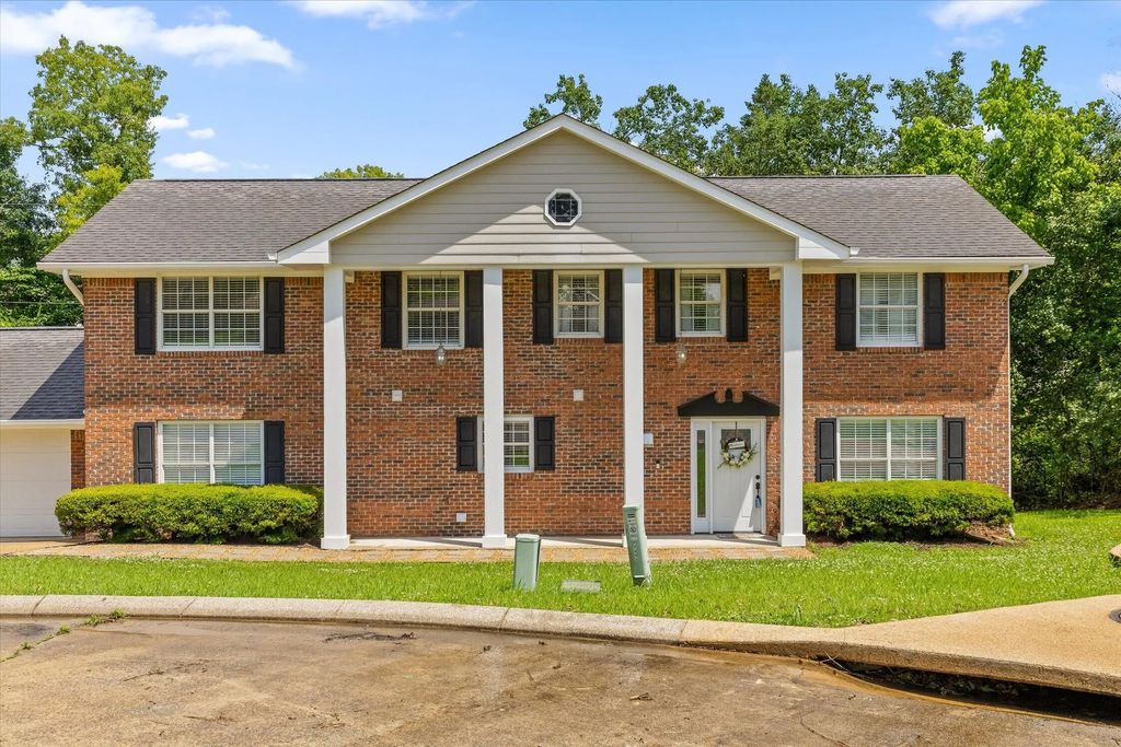 7445 Summertown Court, Chattanooga