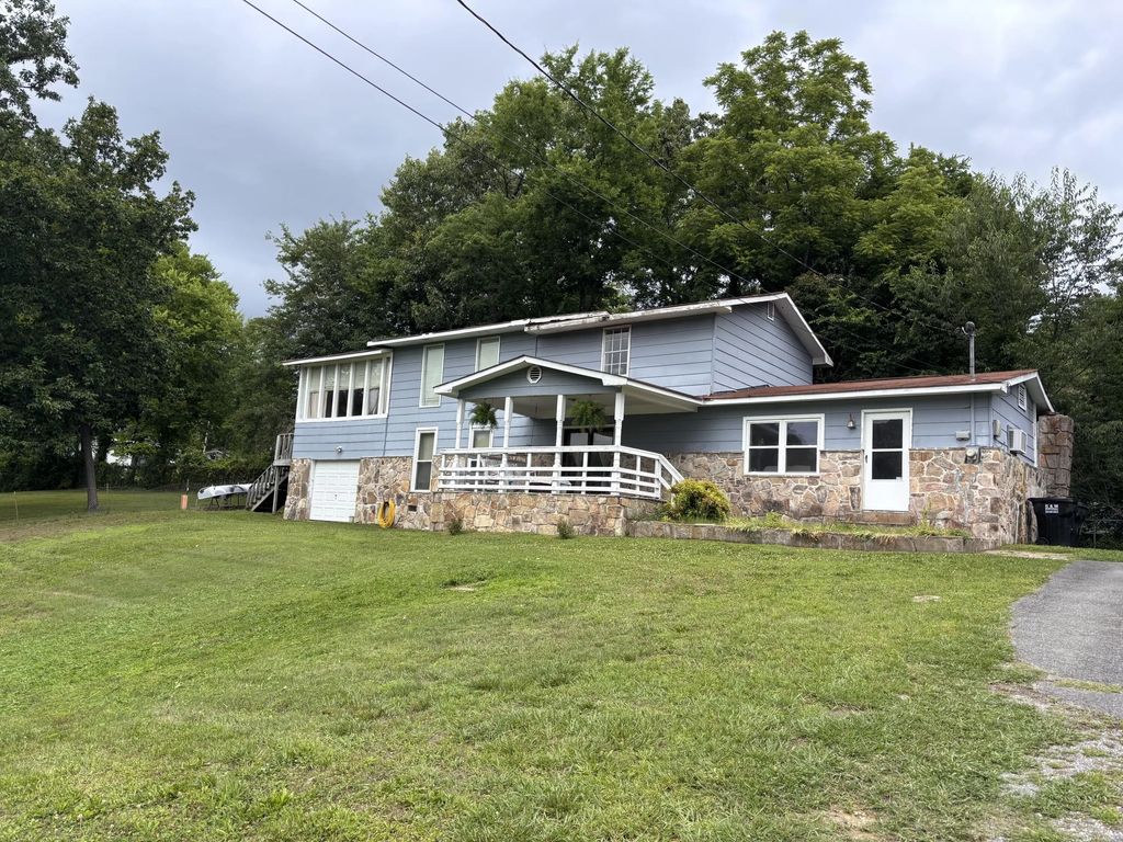 511 Mohawk Trail, Rossville