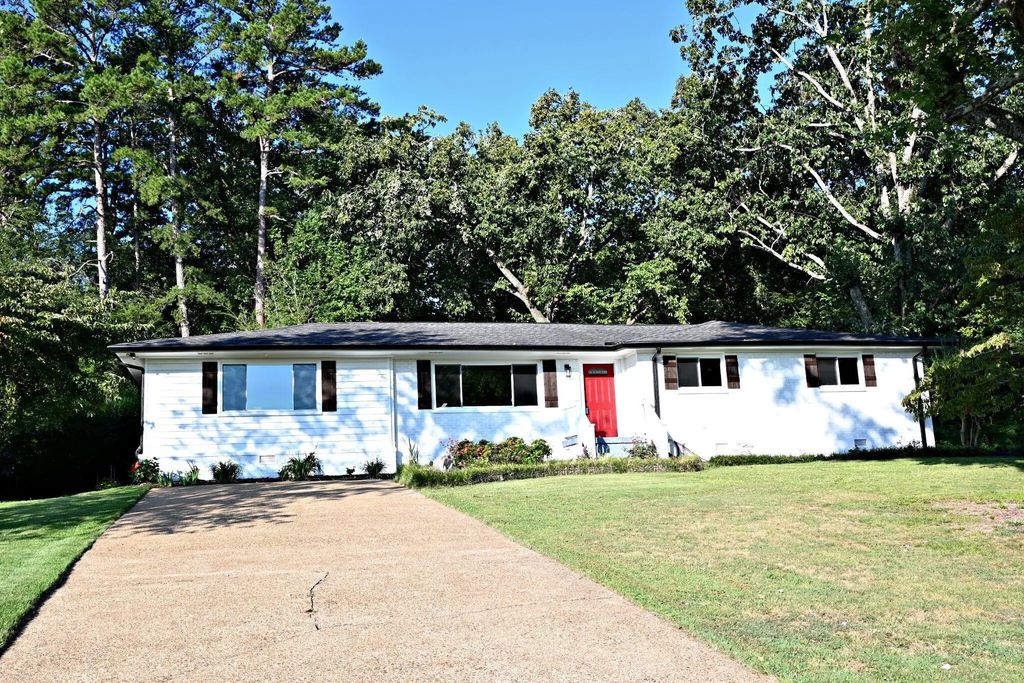 801 Merrimac Circle, Chattanooga