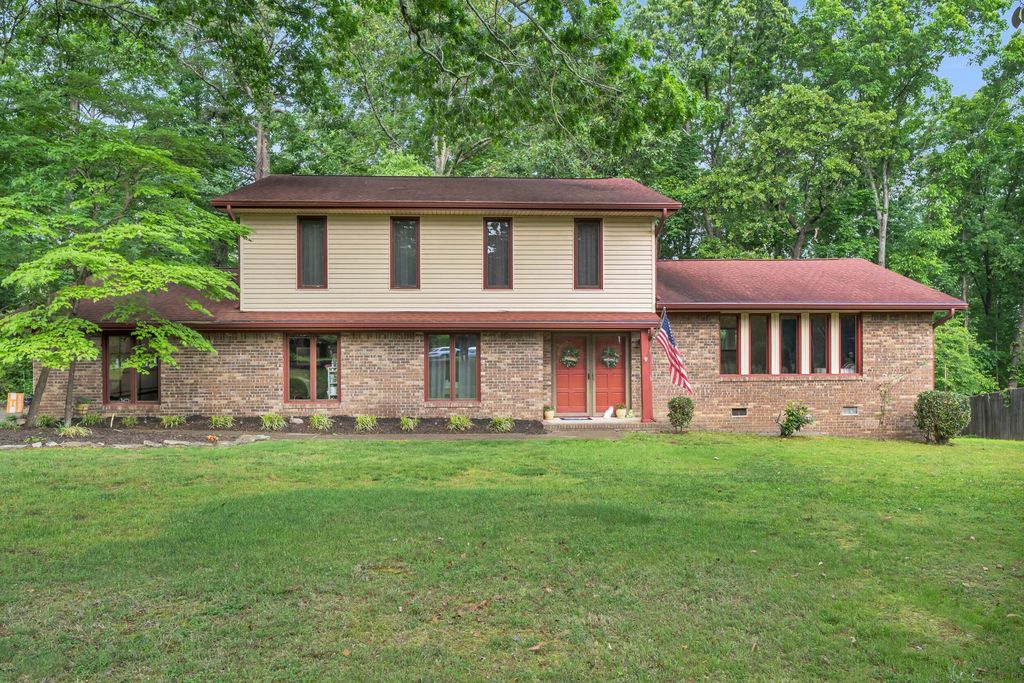 918 Stone Crest Circle, Chattanooga
