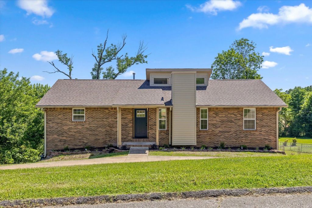 7916 Holly Hills Drive, Chattanooga