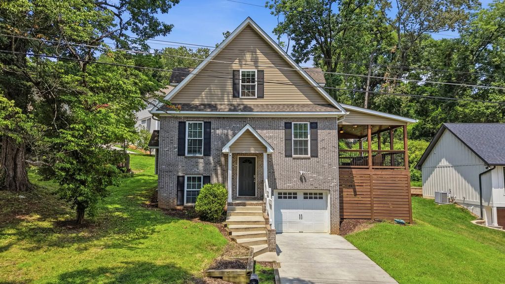 323 Pine Ridge Road, Chattanooga