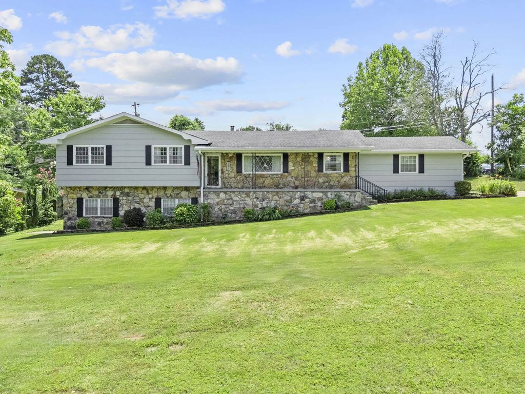 4108 Forest Plaza Drive, Hixson