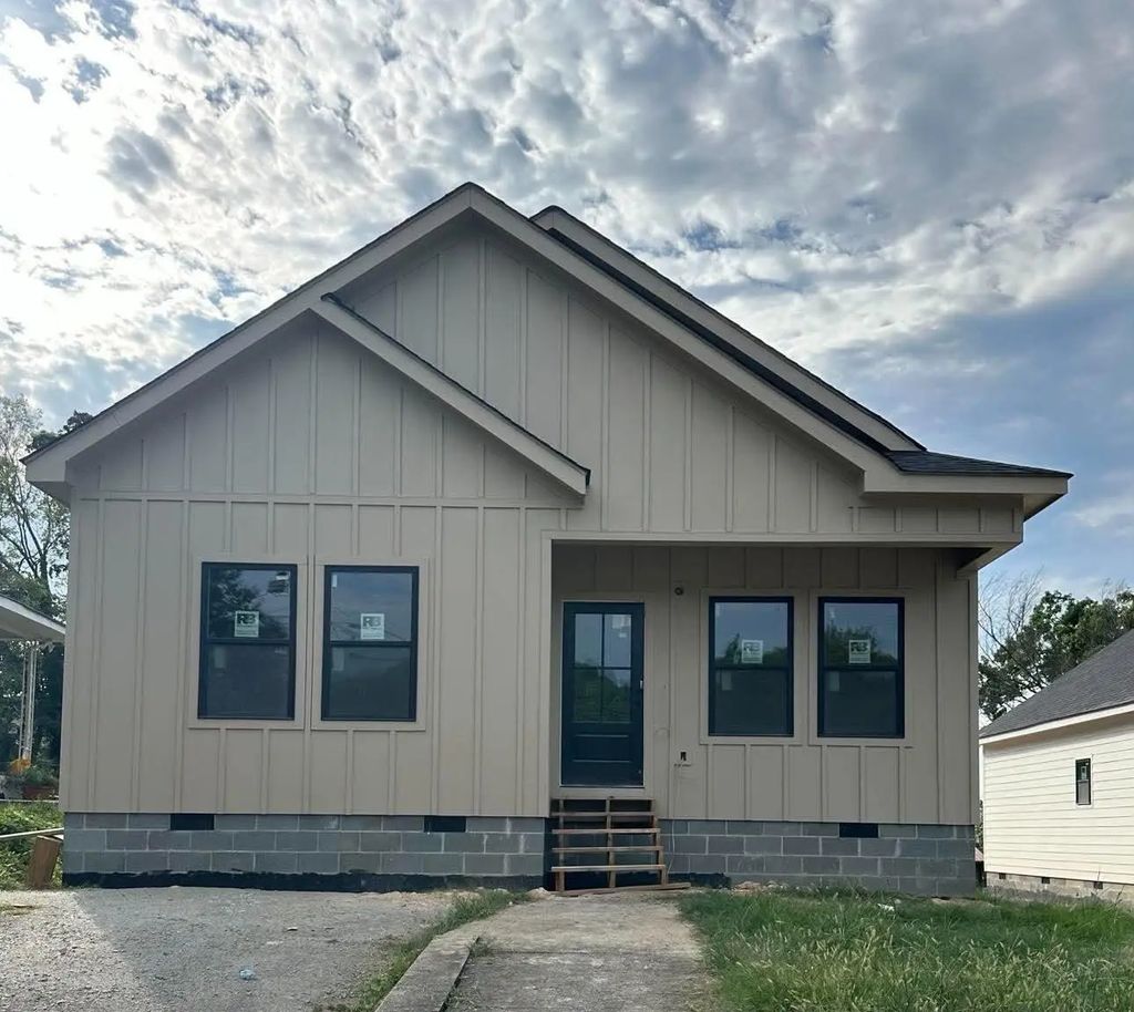 907 N Chamberlain Avenue, Chattanooga