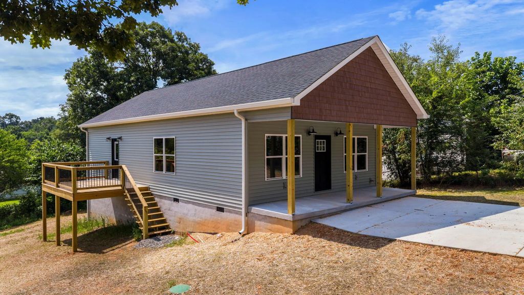 480 Parker Drive, Cleveland