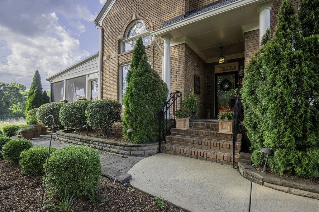 196 Blackwell Farm Road, Chattanooga