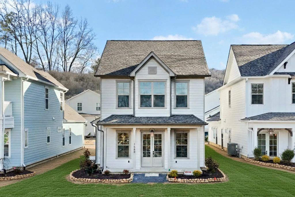 6953 Charming Place, Hixson