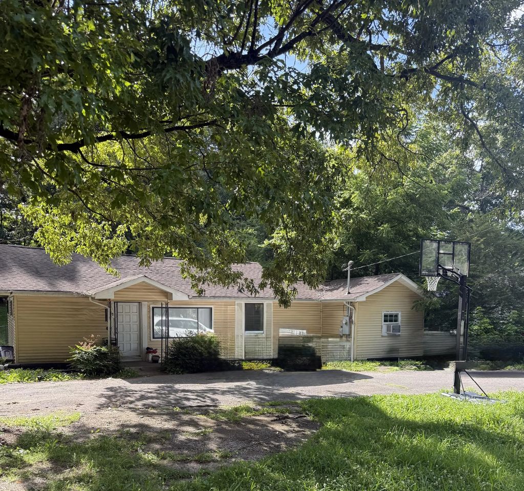 418 N Jenkins Road, Rossville