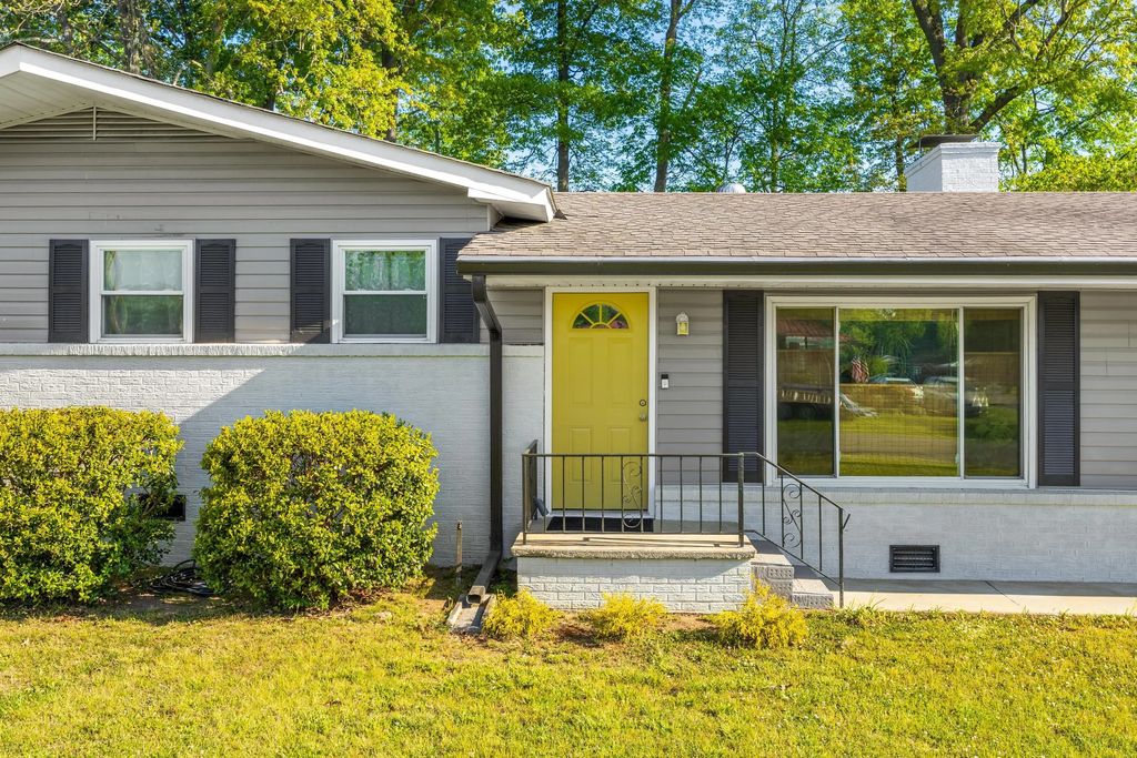248 Sharon Circle, Rossville