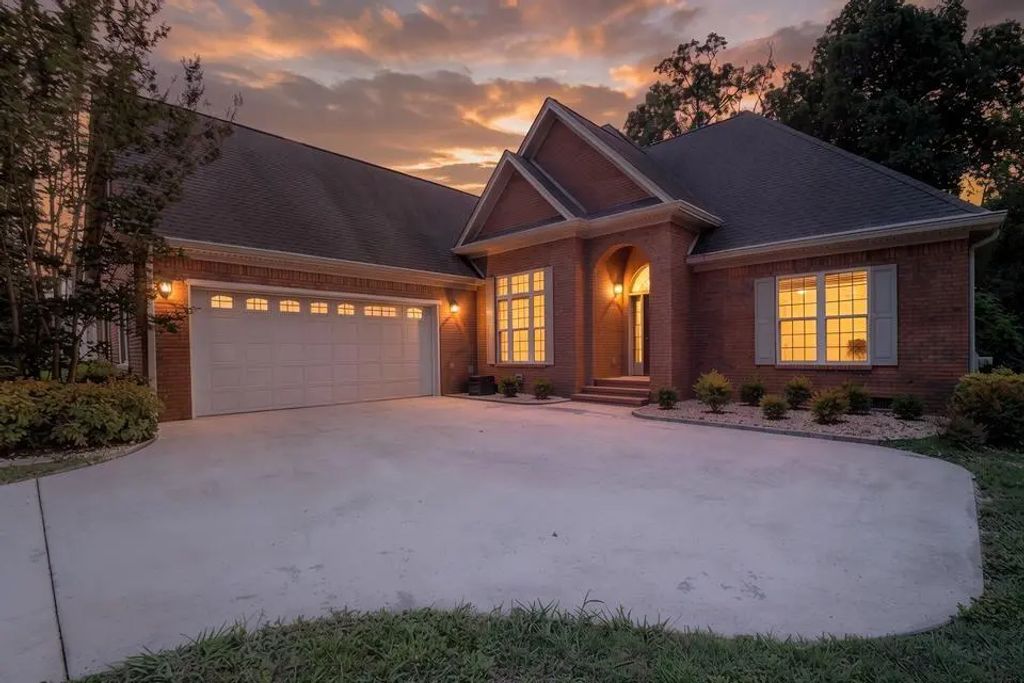 7120 Homestead Circle, Hixson
