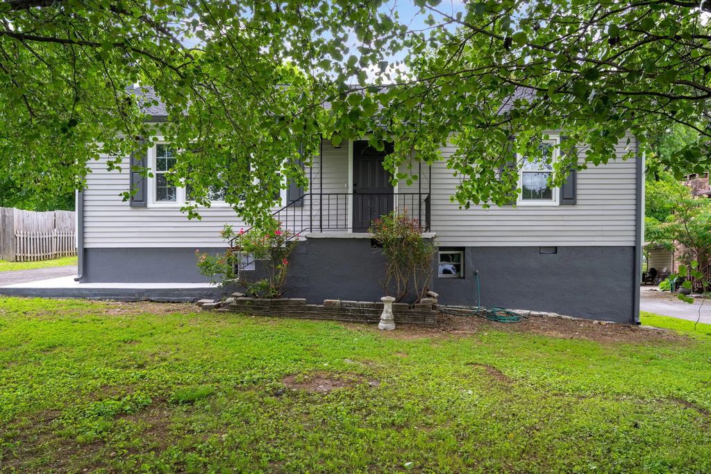 90 Mcafee Road, Rossville