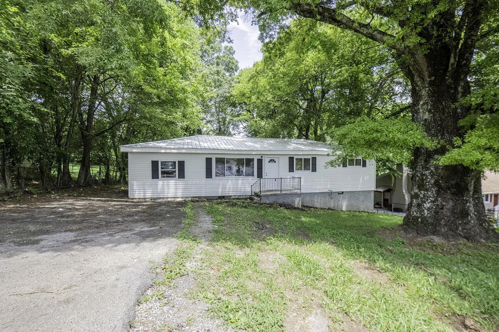 23 Fine Street, Rossville