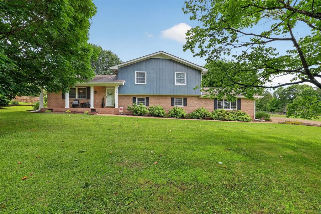 1751 Crabtree Road, Hixson