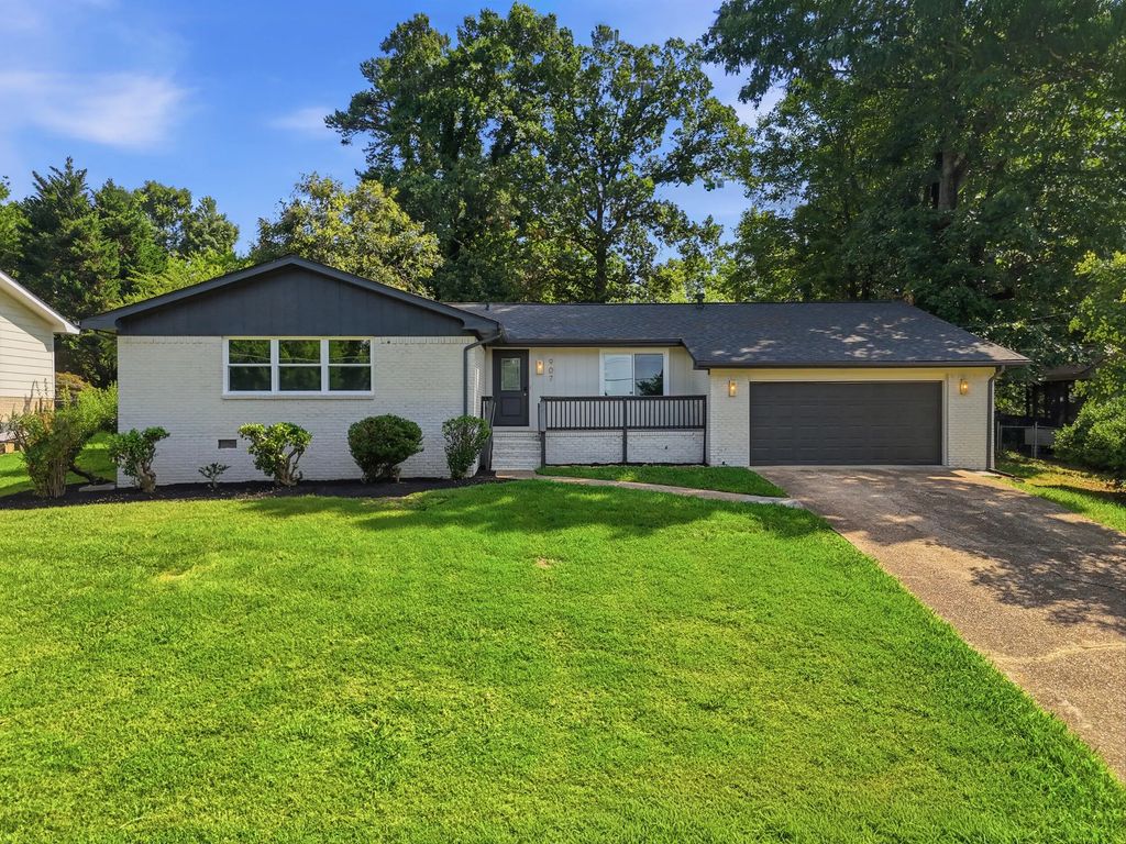 907 Wesley Drive, Hixson