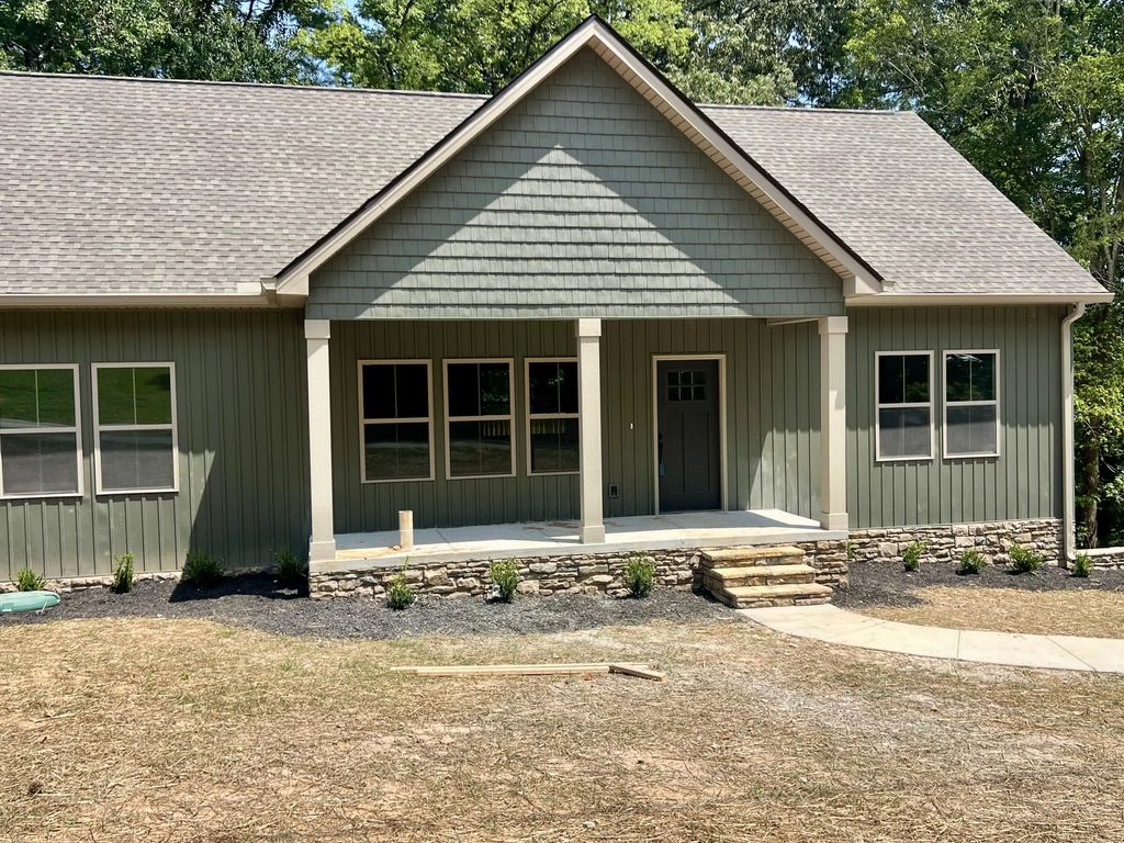 54 Snyder Circle, Ringgold