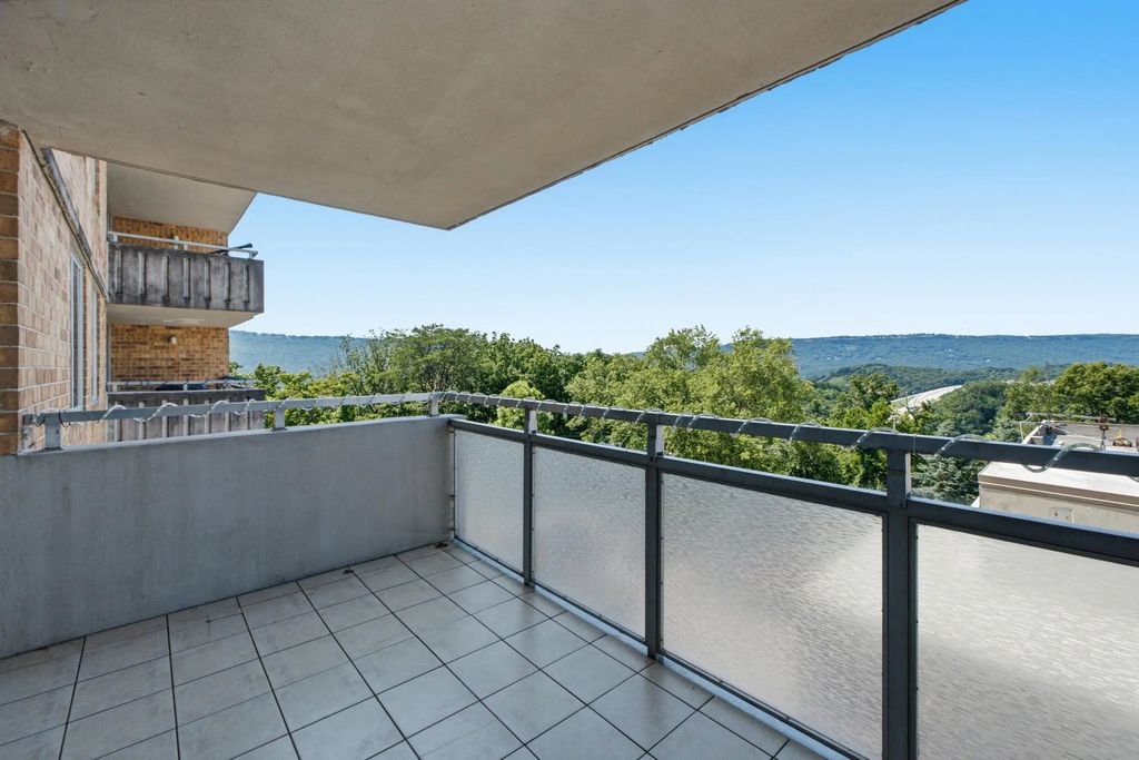 1131 Stringers Ridge Road, Chattanooga