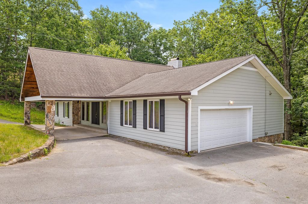 2040 Rock Bluff Road, Hixson