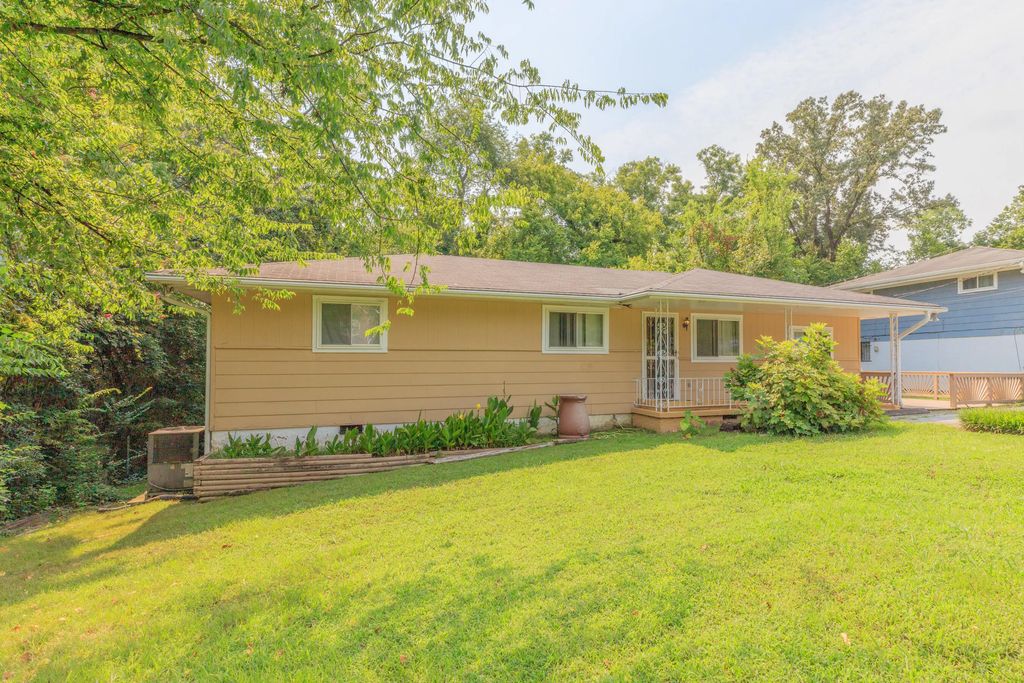 1614 Eastwood Avenue, Chattanooga