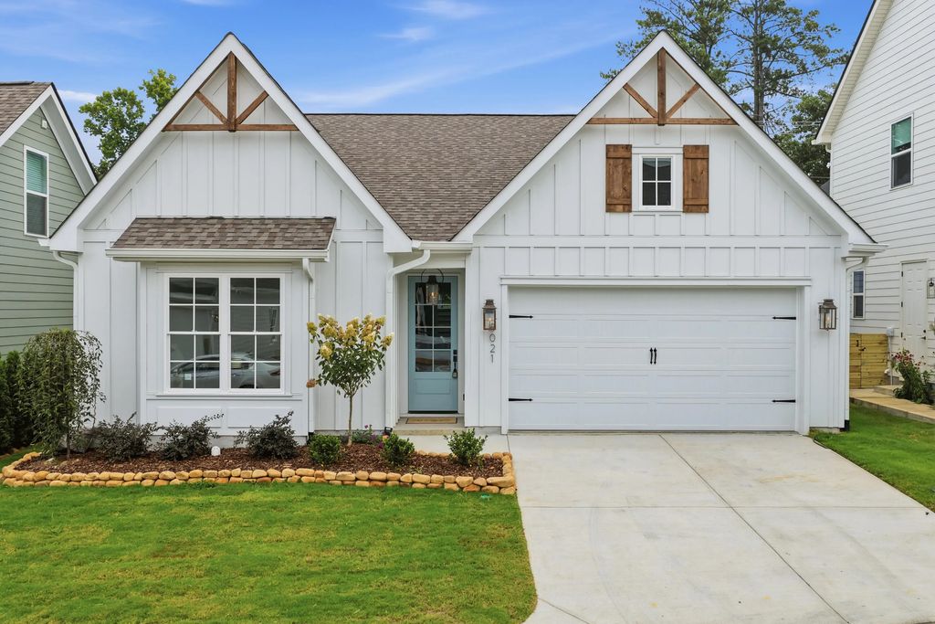 8021 Lemonade Street, Chattanooga