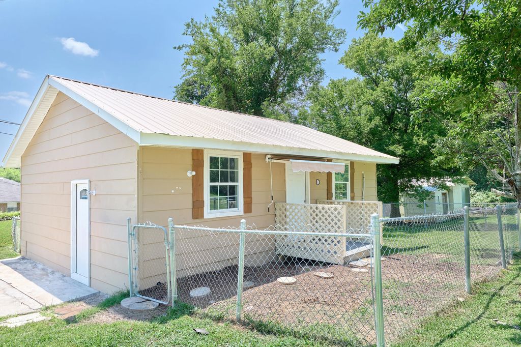 6504 Middle Drive, Chattanooga