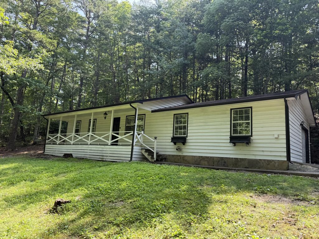 675 Mill Wee Hollow Road, Rossville