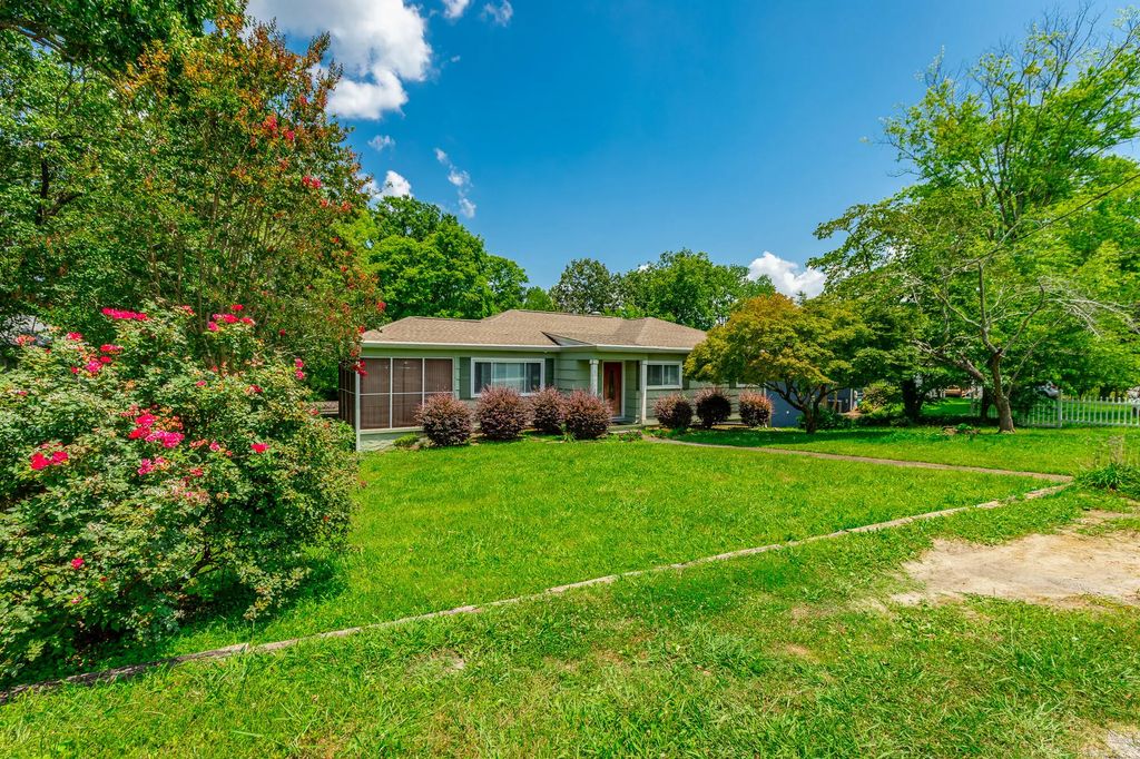 837 Linden Hall Road, Chattanooga