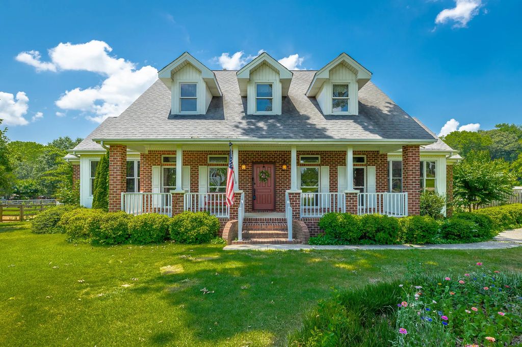 8309 Heron Circle, Ooltewah