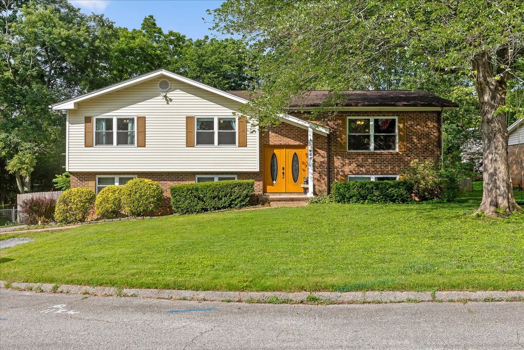 934 Spurling Drive, Hixson