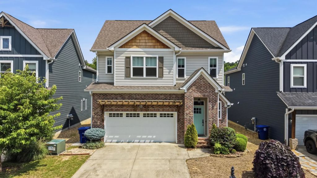 1738 Seven Pines Lane, Chattanooga