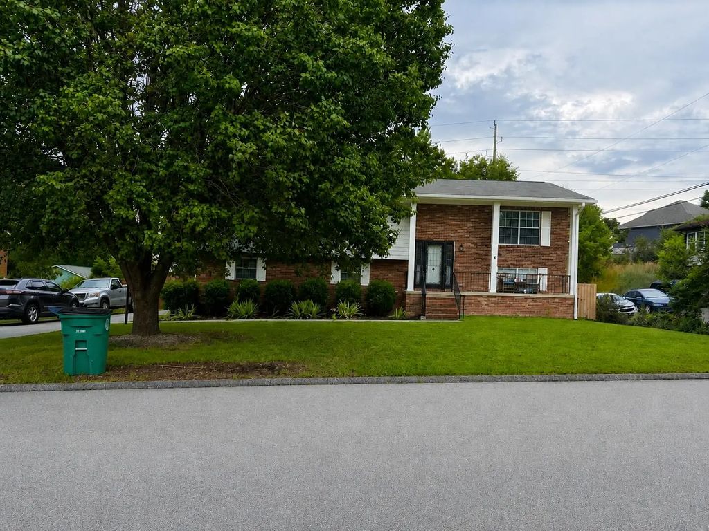 1222 Laurelwood Drive, Chattanooga