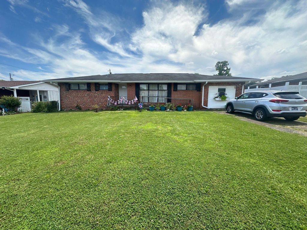 1124 Collins Circle, Chattanooga