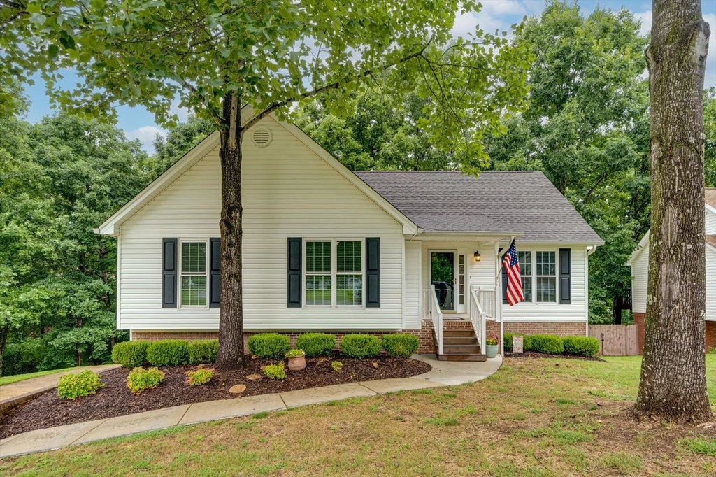 5933 Riley Road, Ooltewah