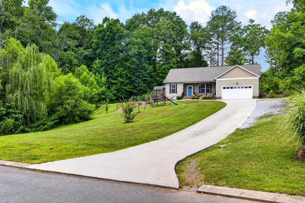 148 Chetola Drive, Cleveland