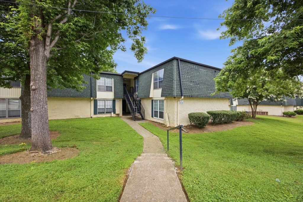 900 Mountain Creek Road, Chattanooga