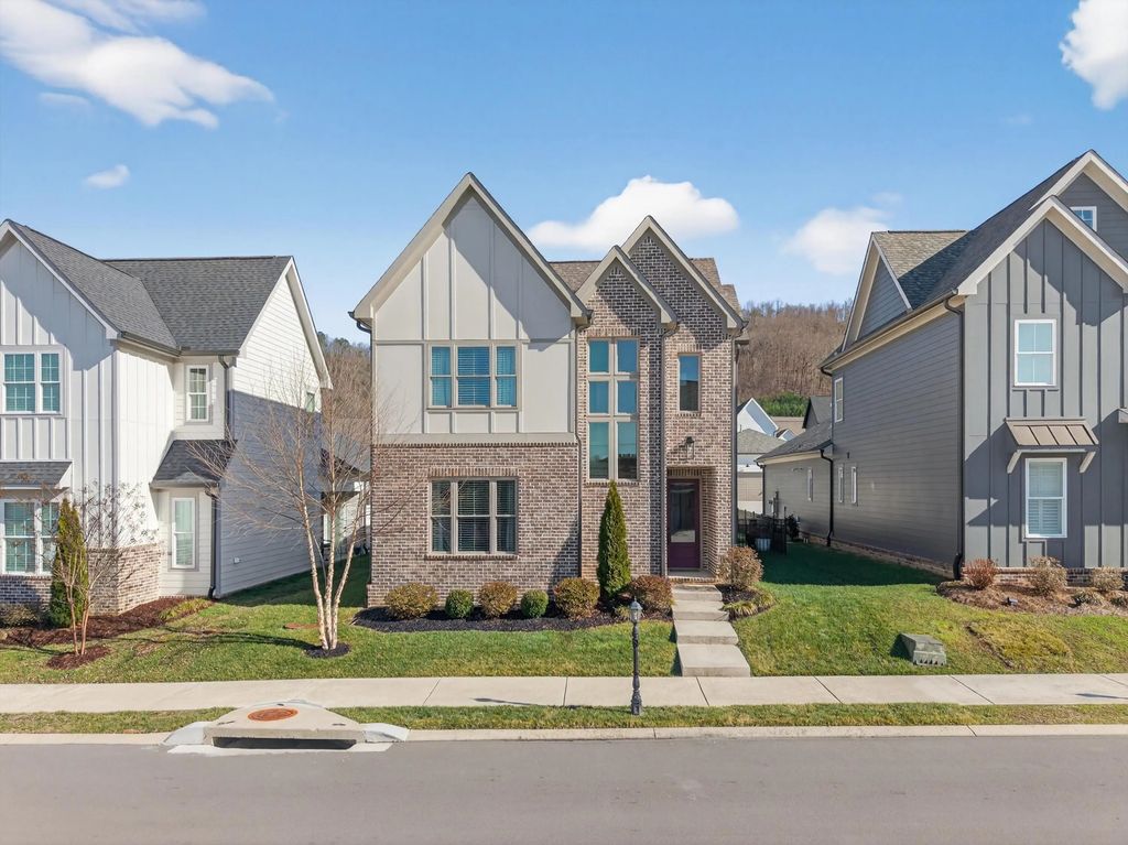 4162 Barnsley Loop, Ooltewah