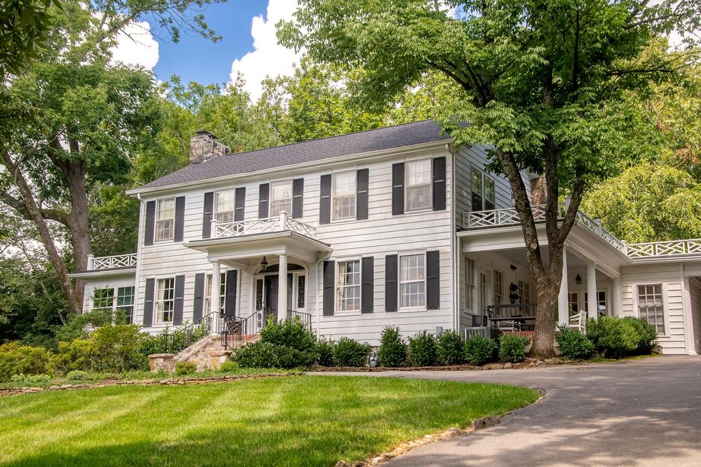 410 N Bragg Avenue, Lookout Mountain